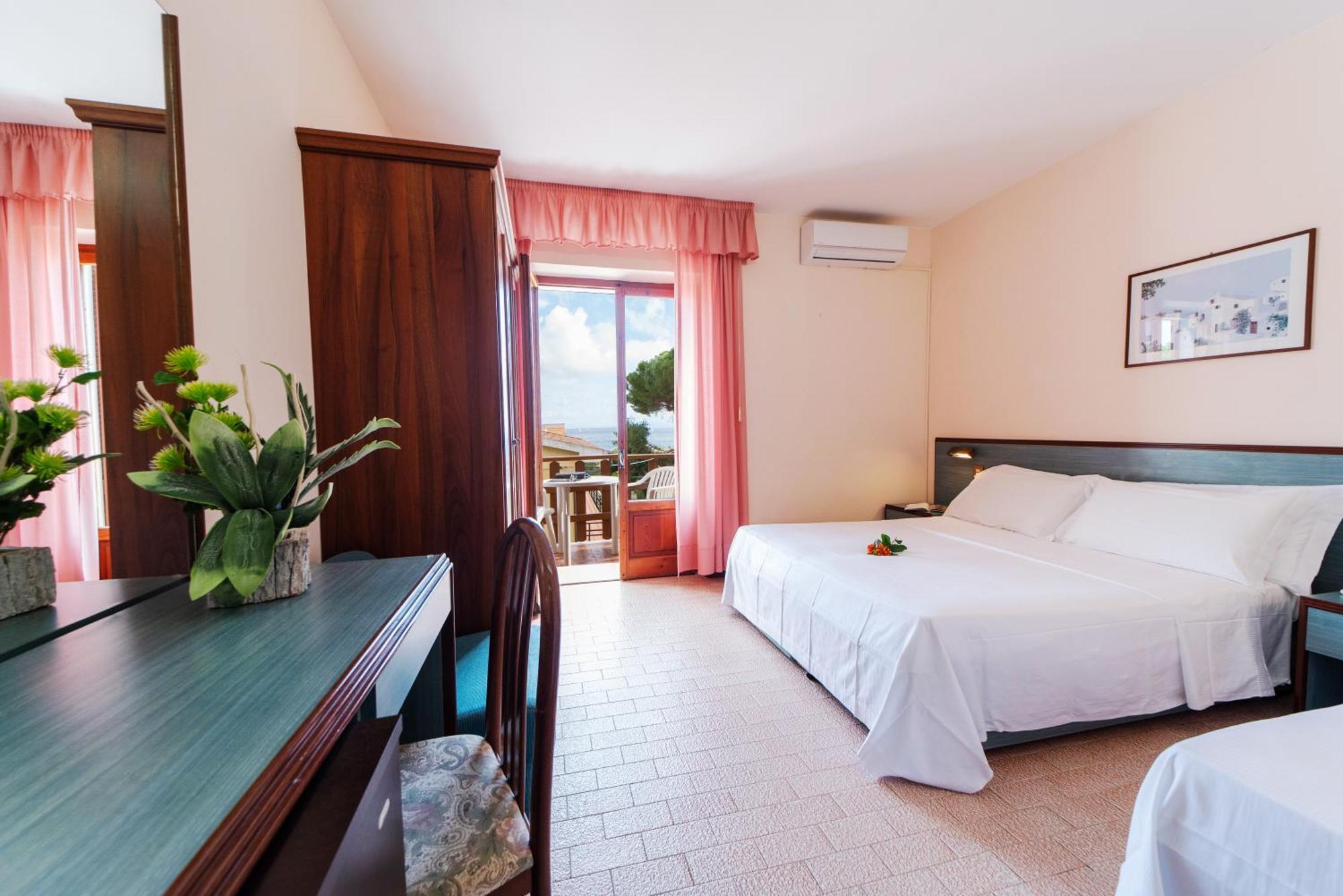 Frank'S Hotel Capoliveri Kültér fotó